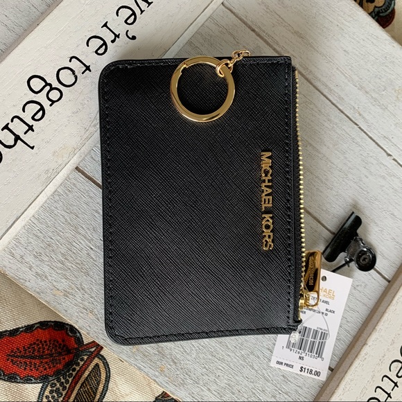 Michael Kors Accessories - New Mk card holder 🖤